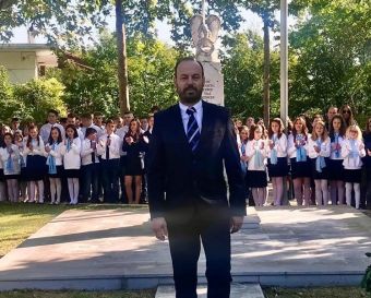 Φ. Στάθης: "Την 25η Μαρτίου ψέλνουμε ταυτόχρονα από τα μπαλκόνια μας τον εθνικό ύμνο"