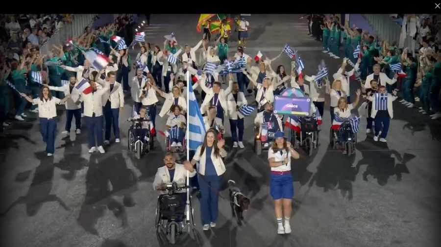 Παραολυμπιακοί Αγώνες: Παρέλασε η ελληνική αποστολή κατά την Τελετή Έναρξης στο Παρίσι (+Βίντεο)