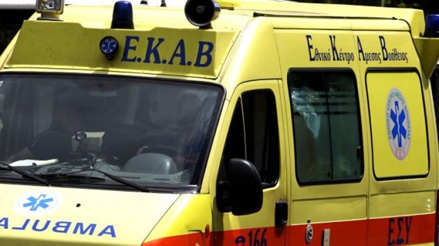 41χρονη νεκρή σε τροχαίο στο ύψος της Μελούνας στην Ελασσόνα - Άλλοι τρεις τραυματίες