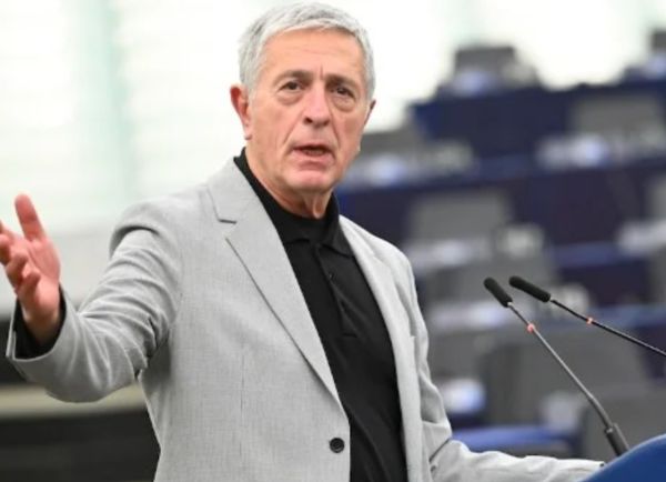 Προκαταρκτική εξέταση ξεκινά η Εισαγγελία Πρωτοδικών για την παγίδευση του τηλεφώνου του Στέλιου Κούλογλου με το Pegasus
