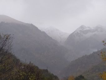 Το πρώτο άσπρισμα στις κορυφές των Αγράφων έφερε ο "Γηρυώνης"