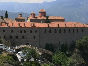 Ο θρησκευτικός τουρισμός στη Θεσσαλία – Χαρακτηριστικά επισκεπτών στα Μετέωρα