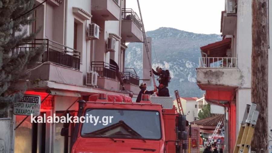 Πυρκαγιά σε ξενοδοχείο στην Καλαμπάκα: Ένα ζευγάρι νοσηλεύεται ακόμη στο Νοσοκομείο Τρικάλων