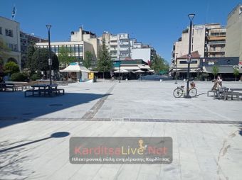 Τελικές «πινελιές» στην κεντρική πλατεία της Καρδίτσας (+Φώτο +Βίντεο)