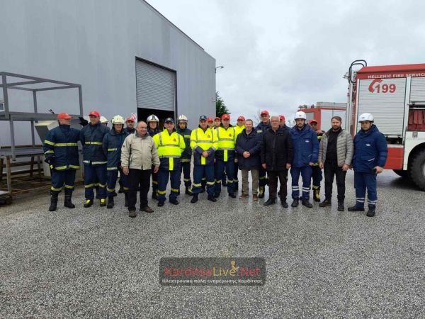 Π.Υ. Παλαμά: Άσκηση αντιμετώπισης πυρκαγιάς σε βιοτεχνία και απεγκλωβισμού ατόμου (+Φωτο)