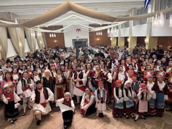 Η Παγκόσμια Συνομοσπονδία Θεσσαλών "Ασκληπιός" στηρίζει τους Συλλόγους της με παραδοσιακά τσαρούχια