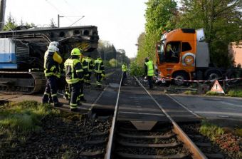Γερμανία: Σύγκρουση τρένου με φορτηγό-δύο σοβαρά τραυματίες