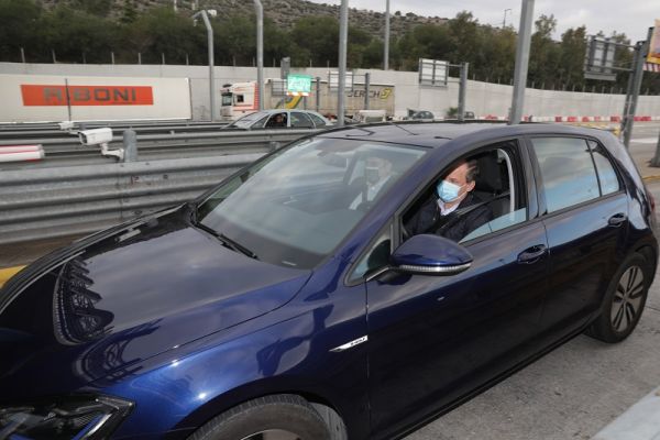Εγκαινιάστηκε από τον Υπουργό Υποδομών η χιλιομετρική χρέωση στα διόδια