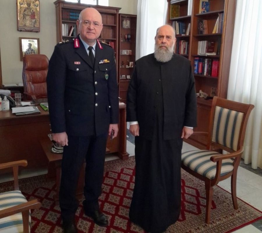 Εθιμοτυπική επίσκεψη του νέου Διευθυντή της Αστυνομικής Διεύθυνσης Καρδίτσας στον Μητροπολίτη κ. Τιμόθεο