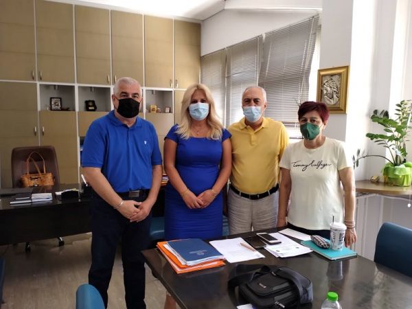 Συνάντηση εκπροσώπων του Νομαρχιακού Σωματείου Καρδίτσας ΑμεΑ με τη Διοικήτρια του νοσοκομείου