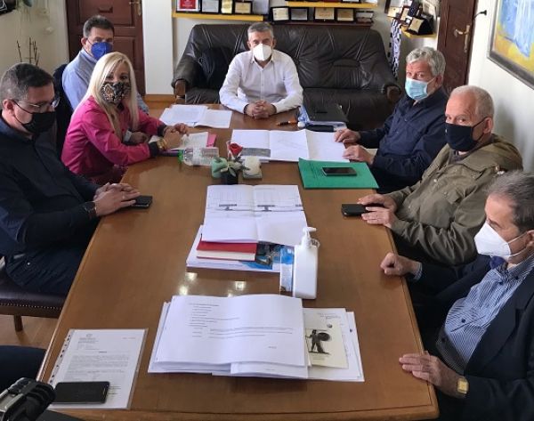 Υπεγράφη η σύμβαση του έργου για την κατασκευή νέας οδογέφυρας στον Ξηριά στο ύψος του Ιδρύματος «Άσπρες Πεταλούδες»