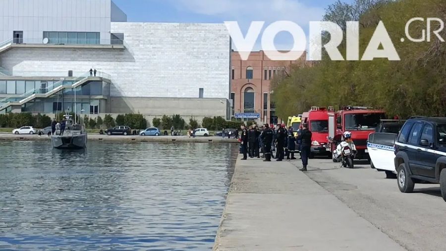 Θεσσαλονίκη: Νεκρός οδηγός που βούτηξε με το ΙΧ του στη θάλασσα (+Βίντεο)