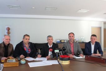 Υπεγράφη η σύμβαση του έργου για την αποκατάσταση του οδοφωτισμού στο δίκτυο περιοχών των Φαρσάλων