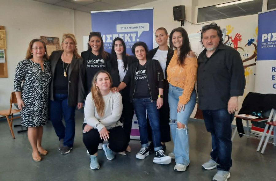 Πρόγραμμα Καλλιτεχνικής Έκφρασης και Ψυχικής Ενδυνάμωσης Εφήβων στο Μουσικό Σχολείο Καρδίτσας με την Έλενα Παπαρίζου