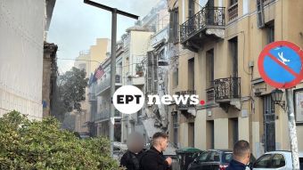 Κατέρρευσε παλιά οικία στο κέντρο της Αθήνας - Μεγάλη κινητοποίηση της Αστυνομίας