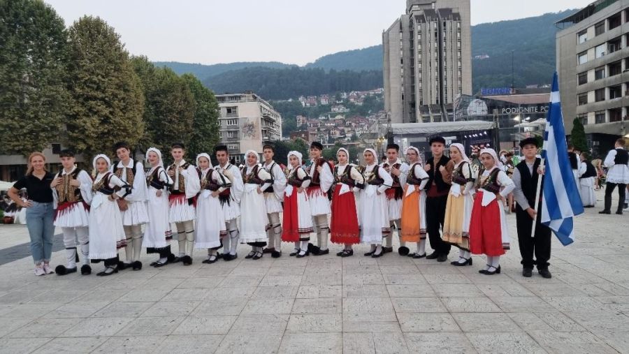 Το Εφηβικό Τμήμα του Λαογραφικού Χορευτικού Ομίλου ΚΑΡΑΓΚΟΥΝΑ στη Σερβία - «Πρεσβευτές των Λαϊκών Παραδόσεων»