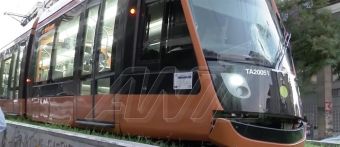 Πεζός τραυματίστηκε σοβαρά μετά από παράσυρση από τραμ στο Νέο Κόσμο