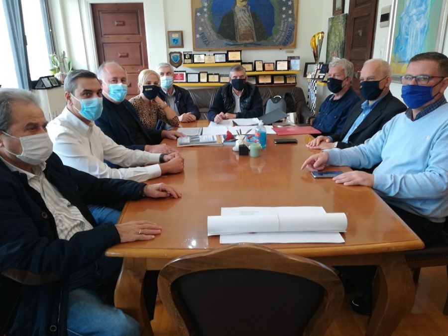 Υπογράφηκε η σύμβαση για την βιοκλιματική ανάπλαση του κεντρικού πεζοδρόμου του Βελεστίνου