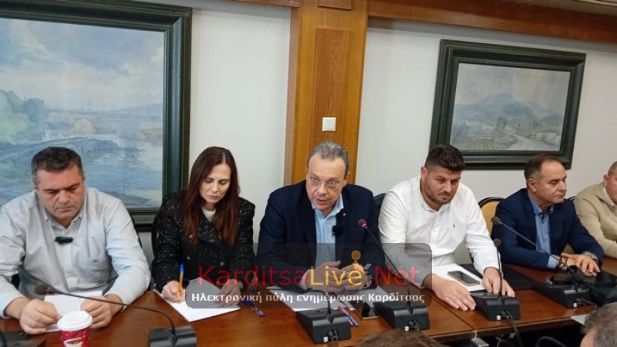 Εφ' όλης της ύλης η συνάντηση του Προέδρου του ΣΥΡΙΖΑ με φορείς του Ν. Καρδίτσας (+Φωτο +Βίντεο)