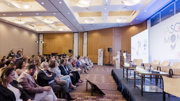 «IASO MOM 2025: Εκεί όπου η μητρότητα συναντά την επιστήμη &amp; την ασφάλεια»