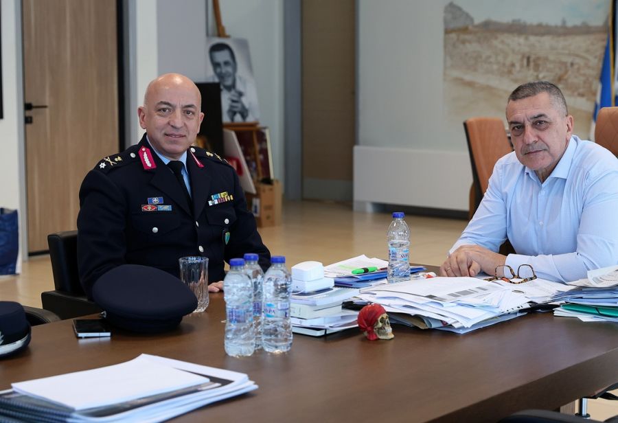 Εθιμοτυπική επίσκεψη του νέου Γενικού Περιφερειακού Αστυνομικού Διευθυντή Θεσσαλίας στον Περιφερειάρχη Θεσσαλίας