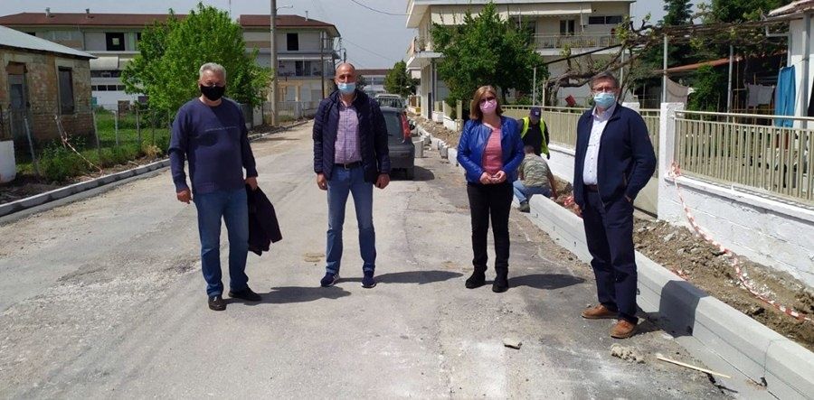Σοφάδες: Ξεκίνησαν οι εργασίες στην οδό 28ης Οκτωβρίου