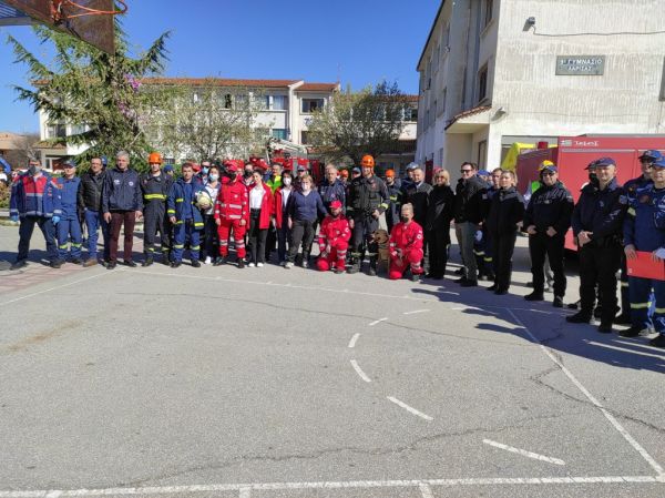 Λάρισα: Μεγάλη άσκηση ετοιμότητας για σεισμό