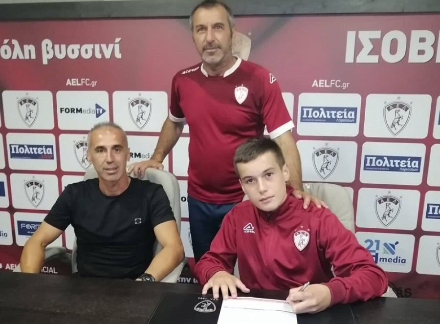 Στην ΑΕΛ και την Κ-17 μετακομίζει από την Αναγέννηση ο Βαγγέλης Γραββάνης