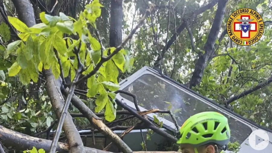 Νάπολη: Tέσσερις νεκροί και ένας τραυματίας, ο απολογισμός πτώσης καμπίνας τελεφερίκ