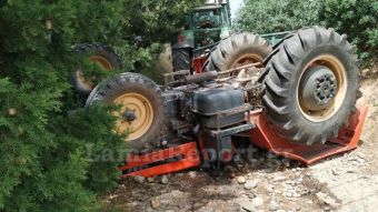 Φθιώτιδα: Νεκροί δύο νέοι άνθρωποι που καταπλακώθηκαν από τρακτέρ