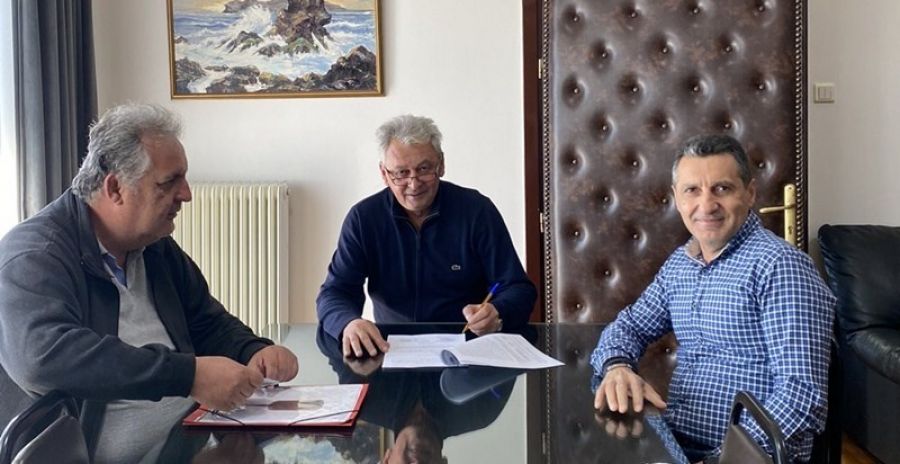 Υπεγράφη η σύμβαση για αποκαταστάσεις από τον "Ιανό" στο οδικό δίκτυο Δ.Ε. Σοφάδων, Καρποχωρίου και Δ.Ε. Άρνης