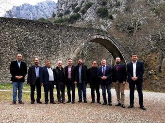 Συνάντηση των Δημάρχων του Δικτύου Δήμων Περιοχής Πίνδου παρουσία του προέδρου της ΚΕΔΕ