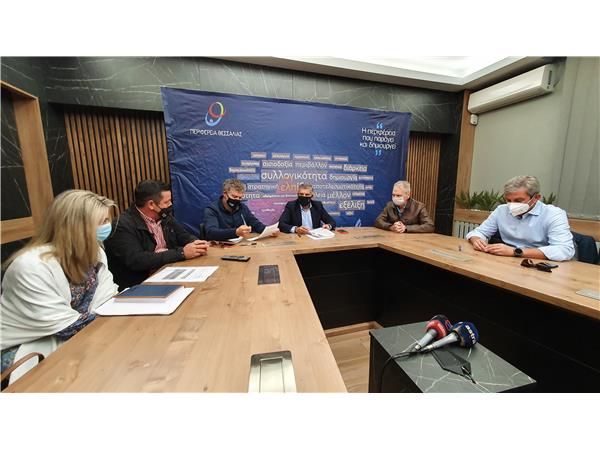 Αποκαθίσταται η αγροτική οδοποιία στο σύνολο του Δήμου Αγιάς