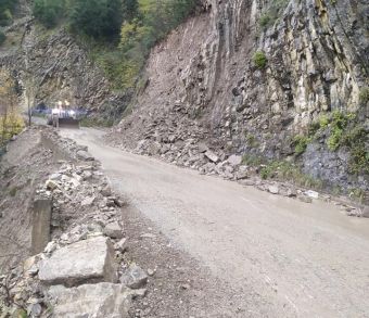 Αποκαταστάθηκε η κυκλοφορία οχημάτων στη θέση «Καρφί» στην Αργιθέα (+Φώτο)