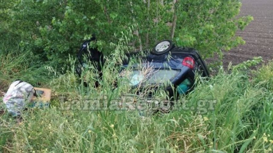 Αυτοκίνητο έφυγε εκτός δρόμου κοντά στο Νέο Μοναστήρι