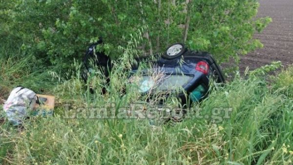 Αυτοκίνητο έφυγε εκτός δρόμου κοντά στο Νέο Μοναστήρι