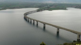 Κοζάνη: Έκλεισε για όλα τα οχήματα η Υψηλή Γέφυρα Σερβίων - Διερύνονται οι ρωγμές που είχαν εντοπιστεί