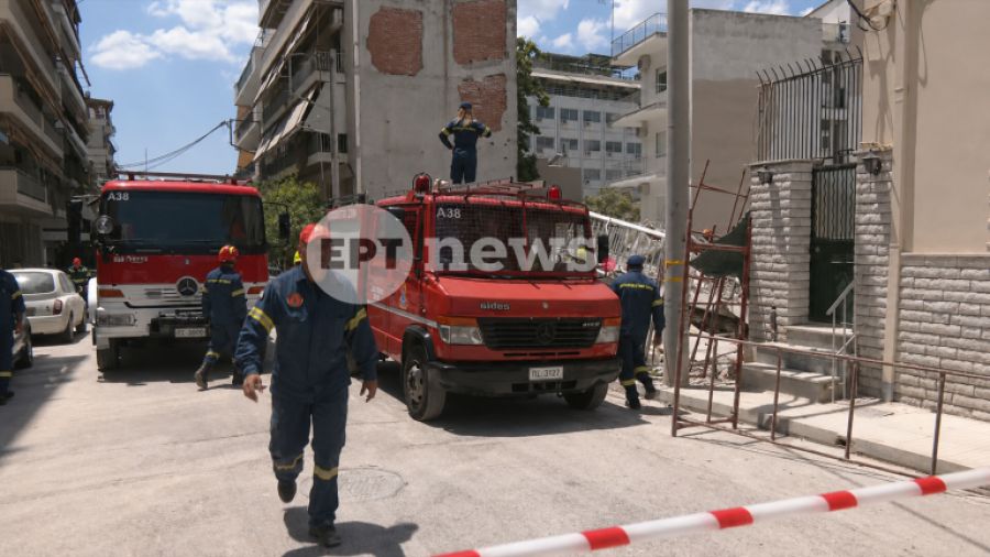 Κατάρρευση πολυκατοικίας στα Πετράλωνα - Ολοκληρώνεται η έρευνα ης Πυροσβεστικής - Δεν υπάρχουν εγκλωβισμένοι