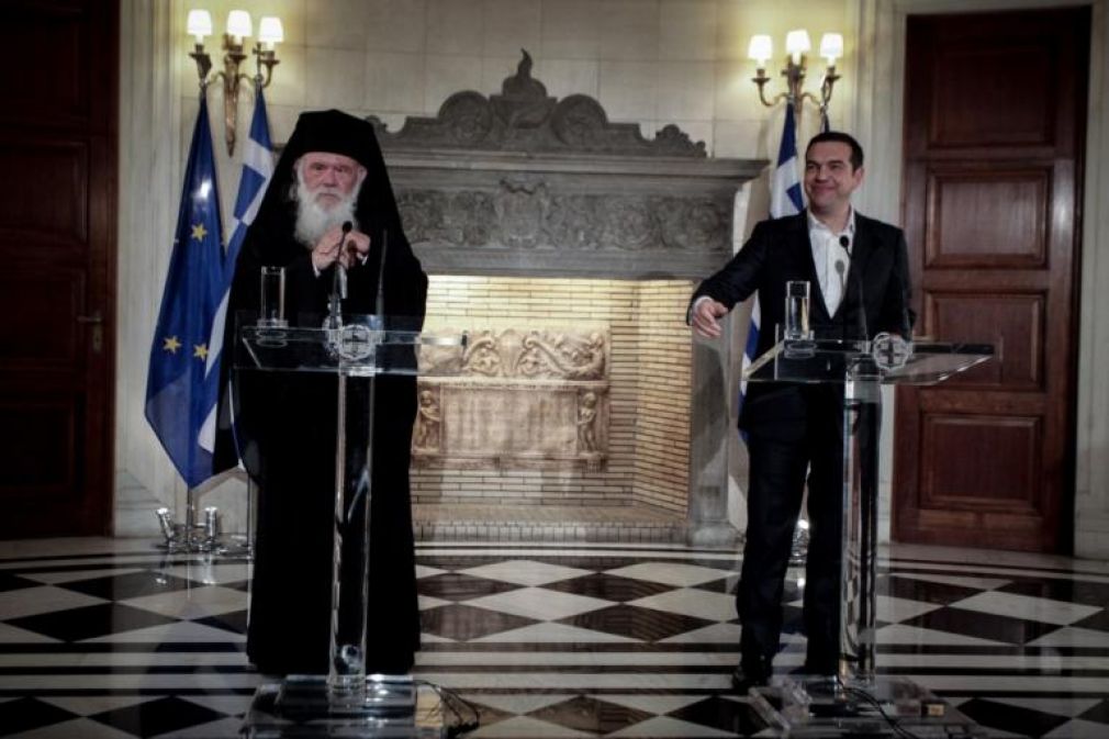 Ιστορικές αποφάσεις μετά τη συνάντηση Τσίπρα και Ιερώνυμου - Δεν θα είναι δημόσιοι υπάλληλοι οι κληρικοί