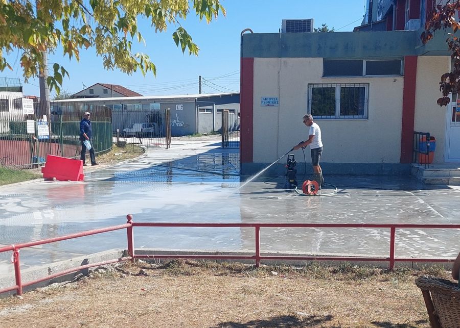 Παρεμβάσεις σε χώρους του ΔΑΚ πραγματοποίησε ο Δήμος Καρδίτσας - Μελέτη για την ανατολική κερκίδα