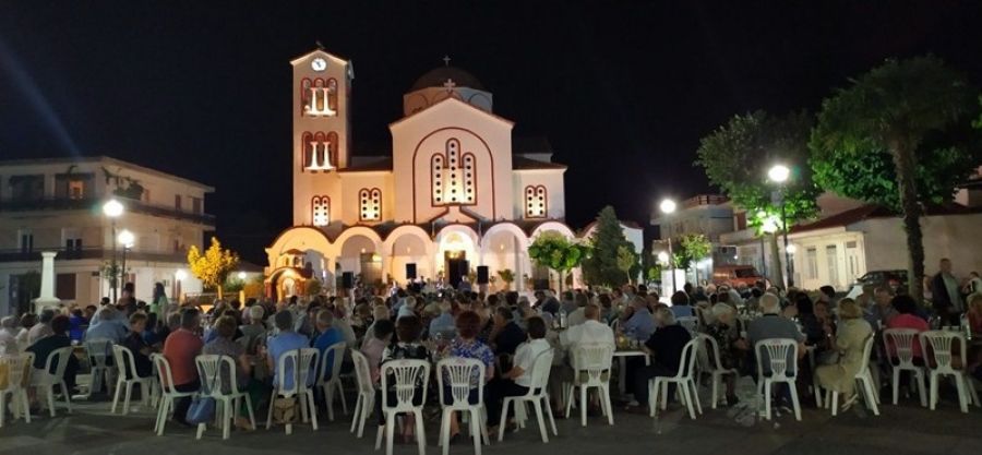 Εκδήλωση αφιερωμένη στα άτομα Τρίτης Ηλικίας διοργανώθηκε το βράδυ του Σαββάτου (24/6) στους Σοφάδες