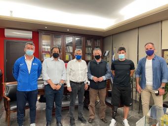 Συνάντηση του Προέδρου της Ελληνικής Παραολυμπιακής Επιτροπής Χρ.Καλούδη με τον Περιφερειάρχη Θεσσαλίας Κ. Αγοραστό