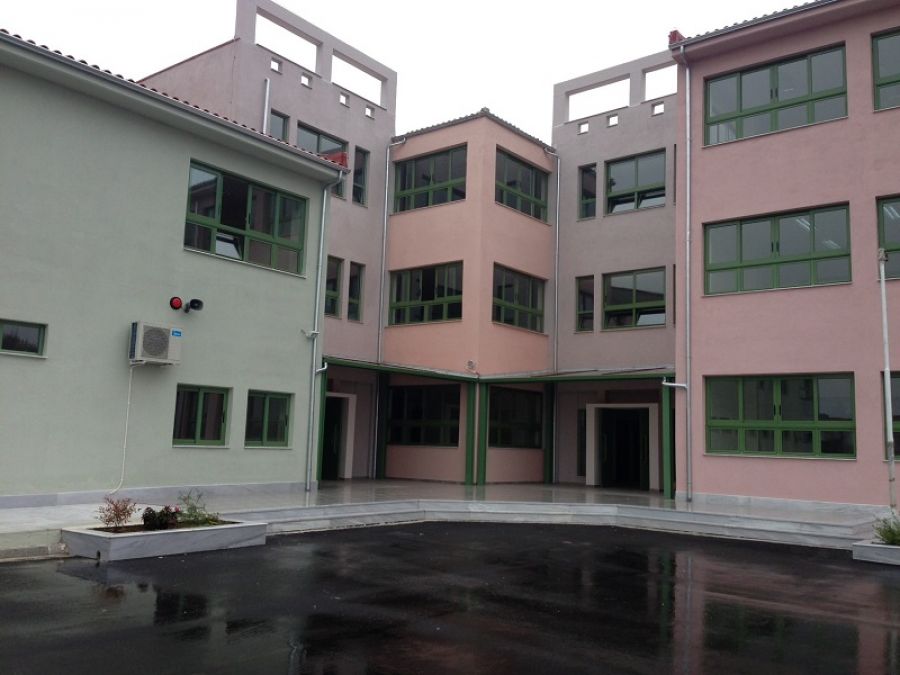 Αιτήσεις για 9 θέσεις φοίτησης στη Β' τάξη του 1ου Πειραματικού Γενικού Λυκείου Καρδίτσας