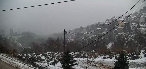 Ασθενείς χιονοπτώσεις σημειώνονται στα ορεινά του ν. Καρδίτσας από το πρωί της Τρίτης (31/1) - Δείτε εικόνα ζωντανά