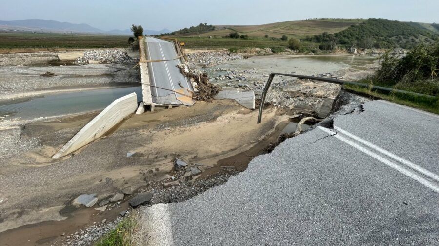 Γέφυρα Αμπελιάς: 45 ημέρες “κομμένη” η οδική σύνδεση της δυτικής Θεσσαλίας με τη Μαγνησία (+Βίντεο)