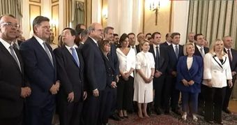 Ορκίστηκε η νέα Κυβέρνηση στο Προεδρικό Μέγαρο