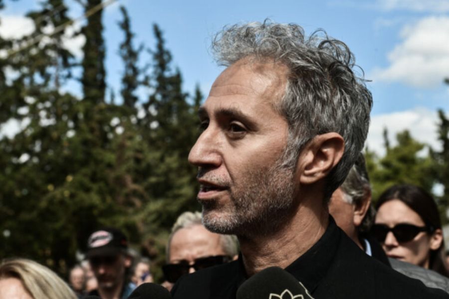 Πέθανε σε ηλικία 57 ετών ο τραγουδιστής Δημήτρης Κόκοτας