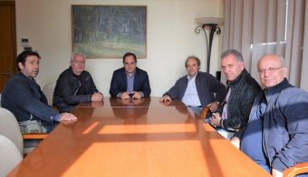 Με το Σύλλογο Εκπαιδευτικών Πρωτοβάθμιας συναντήθηκε ο Δήμαρχος Καρδίτσας Β. Τσιάκος
