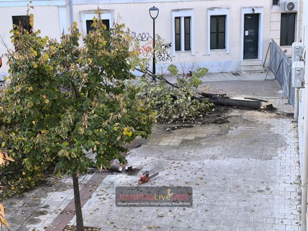 Άρχισαν οι εργασίες για την ανάπλαση της πλατείας Δικαστηρίων – έσπασε δίκτυο ύδρευσης της ΔΕΥΑΚ – χωρίς νερό τα Δικαστήρια (+Φωτο +Βίντεο)