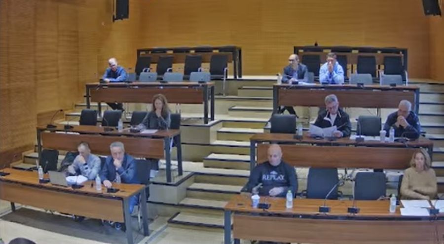 Δήμος Καρδίτσας: Αποδοχή του αιτήματος δωρεάς για κάμερες και ελαιοχρωματισμούς σε δύο σχολεία της Καρδίτσας εν μέσω ενστάσεων